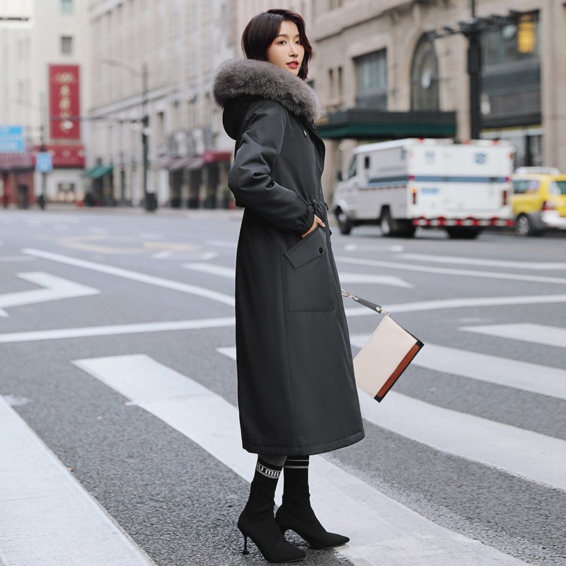 Long version pie overcome women's 2022 winter middle-aged and elderly women's leather jacket women's fur over-the-knee coat