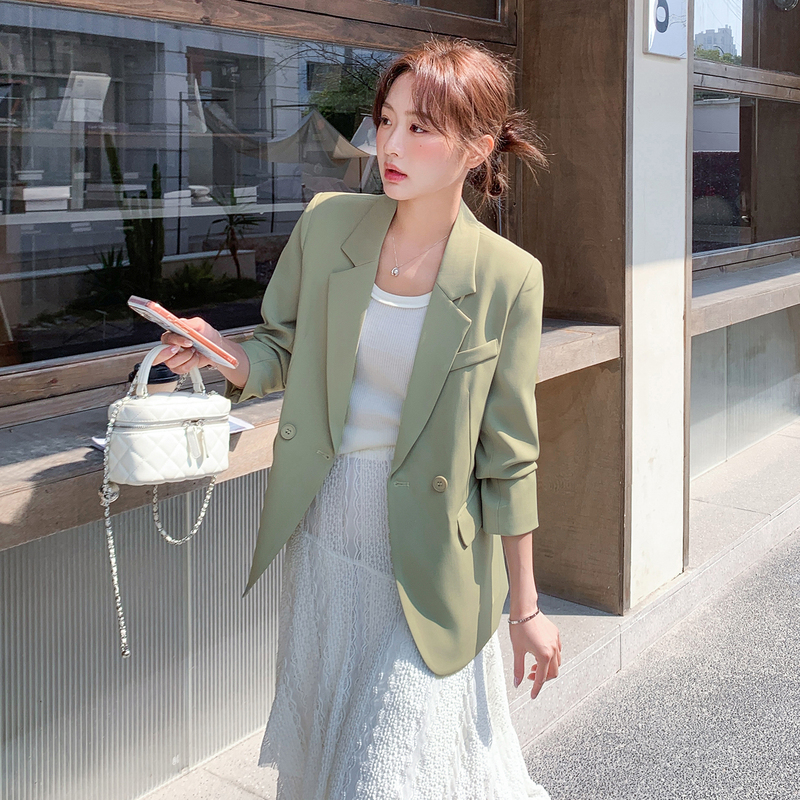 Green Lapel Casual Blazer Short Jacket for Women, Spring and Autumn 2026, Super Stylish, Niche, High-End, Commuter, Age-Reducing Suit