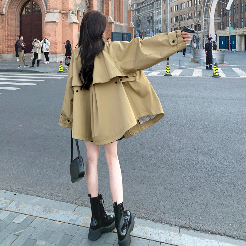 Casual Short Korean-Style Trench Coat for Women, Spring and Autumn 2026 New Model, High-End, Niche, Stylish, Loose Cape Coat
