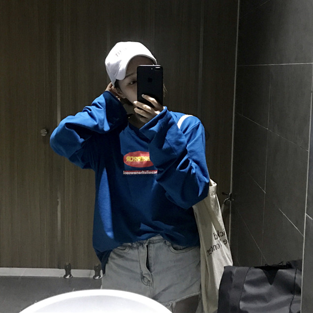 INS studios. 韩国INS同款复古风三排字母印花长袖T恤 17FW男女款