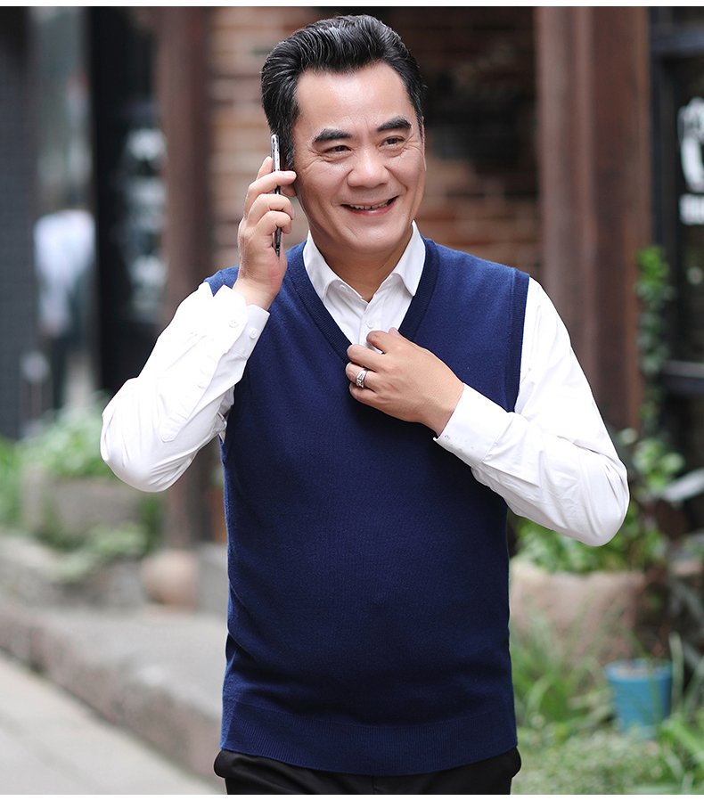 Mùa thu đông ông bố mặc áo len ấm áp cổ chữ V đan áo len giản dị áo len vest nam áo len nam trung niên
