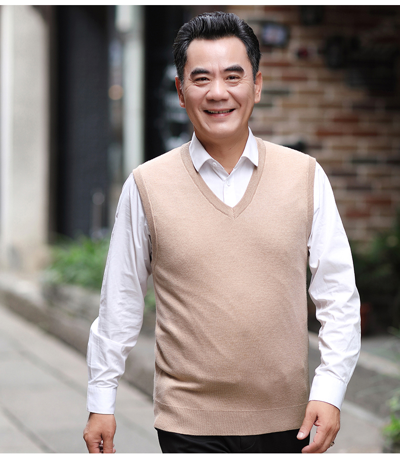 Mùa thu đông ông bố mặc áo len ấm áp cổ chữ V đan áo len giản dị áo len vest nam áo len nam trung niên
