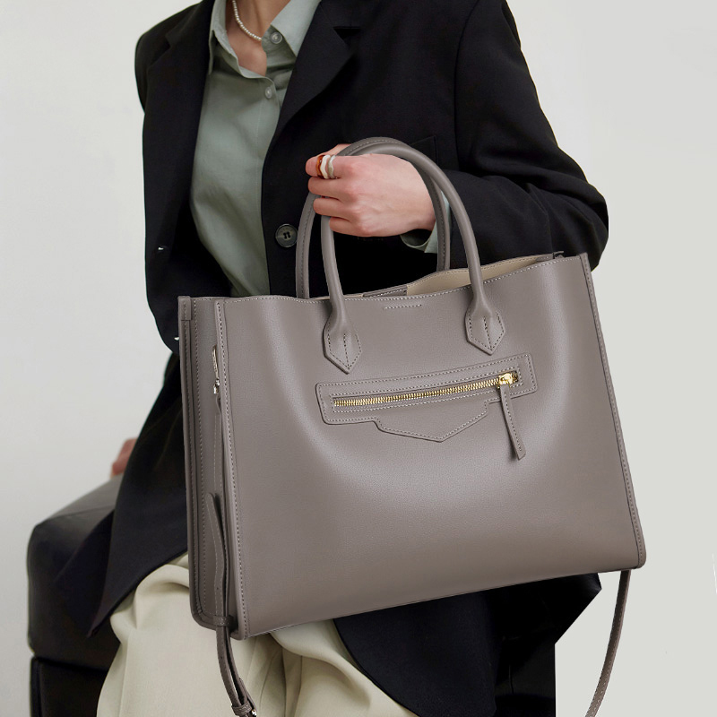Large Tote Bag, New Large-Capacity Women's Bag, Genuine Leather Handbag, High-End Work and Commuting Computer Briefcase