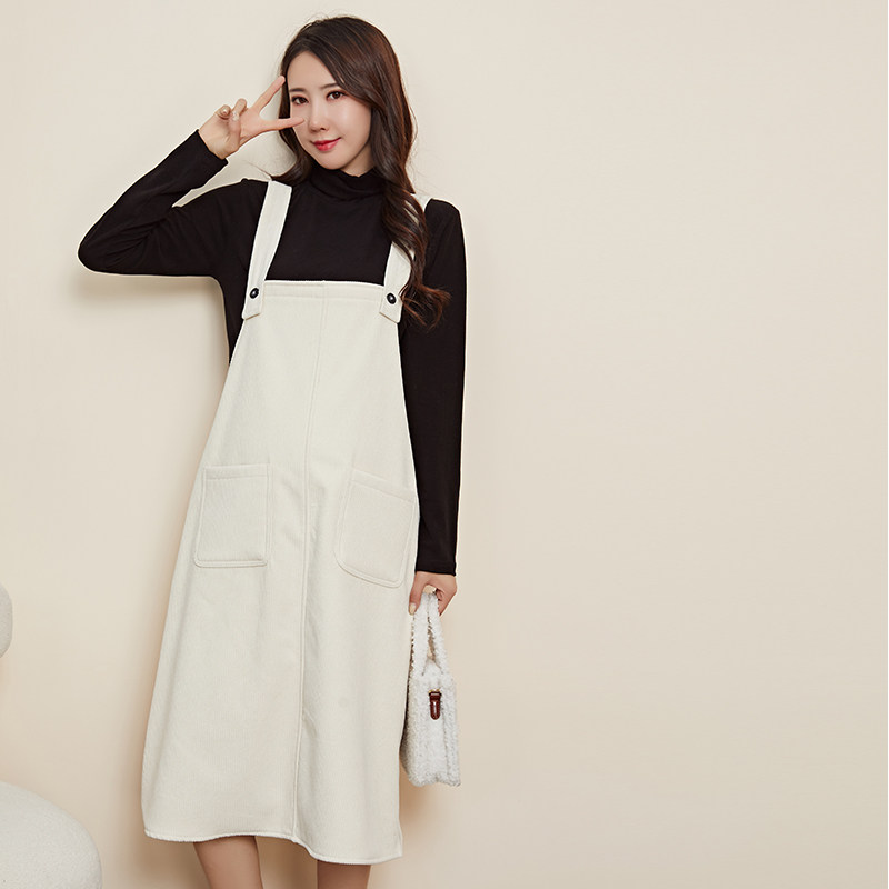 Pregnant spring slip dress fashion plus velvet 2021 new Korean version temperament outside wearing corduroy strip velvet shoulder strap skirt