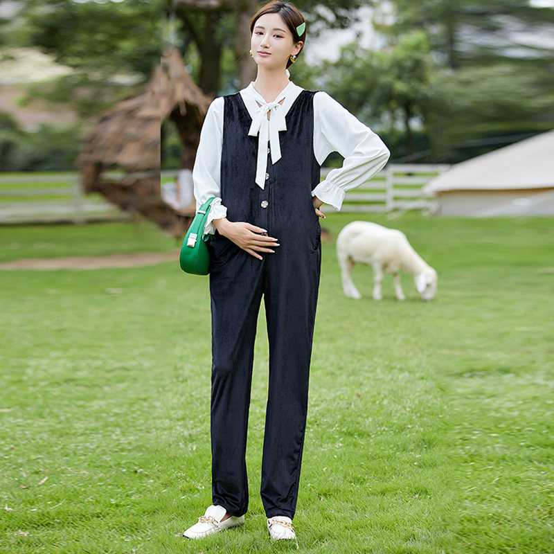 Pregnant women hold baby bag pants winter loose trousers fashion large size pants 2021 Korean version new corduroy stretch pants