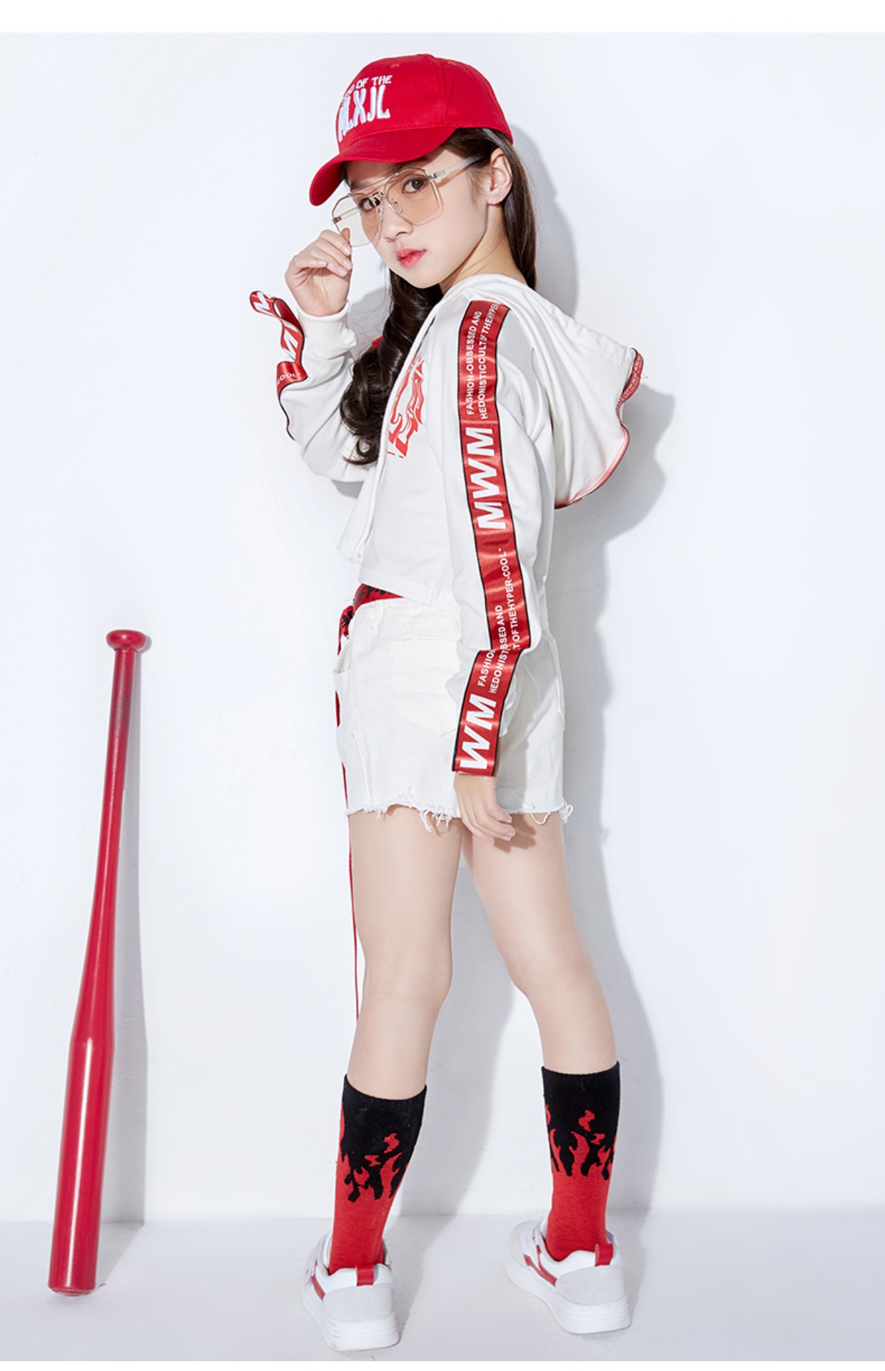 Cô gái nhảy jazz trang phục trẻ em hip hop đường phố jazz trang phục khiêu vũ mùa hè quần áo nữ mùa hè phiên bản Hàn Quốc của thủy triều áo len bé gái