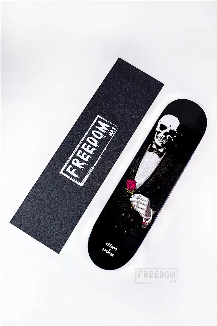 FREEDOMXCKLONE tên mặt ván trượt để vinh danh cha đỡ chuyên nghiệp hội đồng quản trị cửa hàng ván trượt FREEDOM - Trượt băng / Trượt / Thể thao mạo hiểm xe scooter điện cao cấp