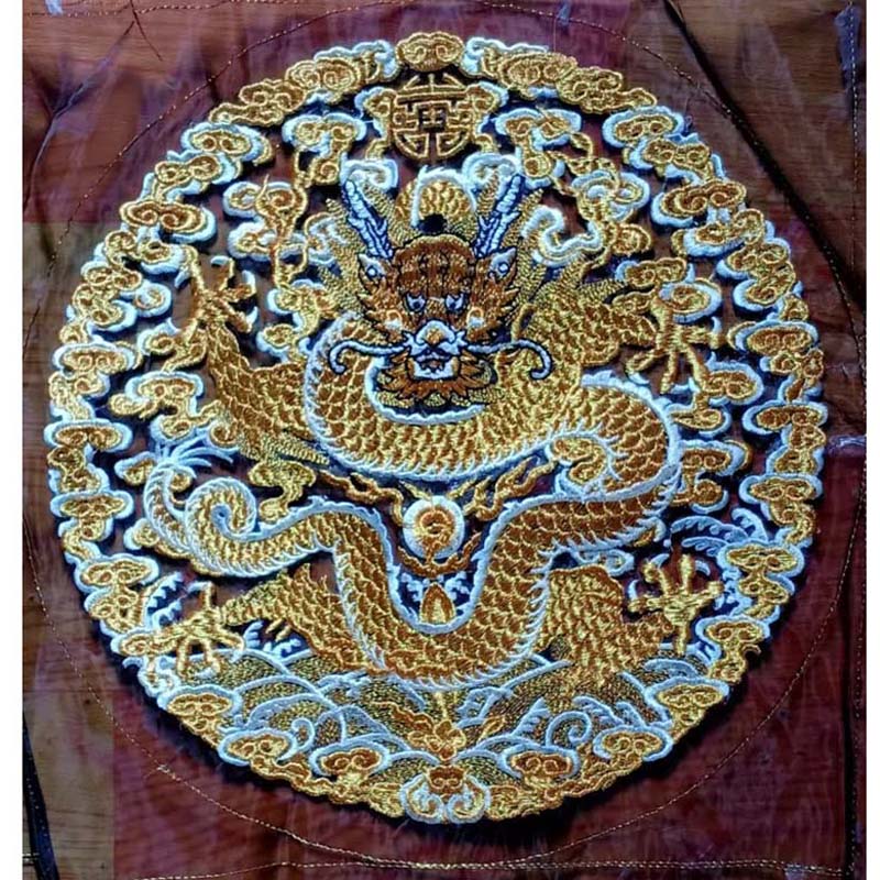 Augen yarn golden dragon totem embroidered text with embroidered embroidered filibuster tattooe emperor dragon robe cloth patch