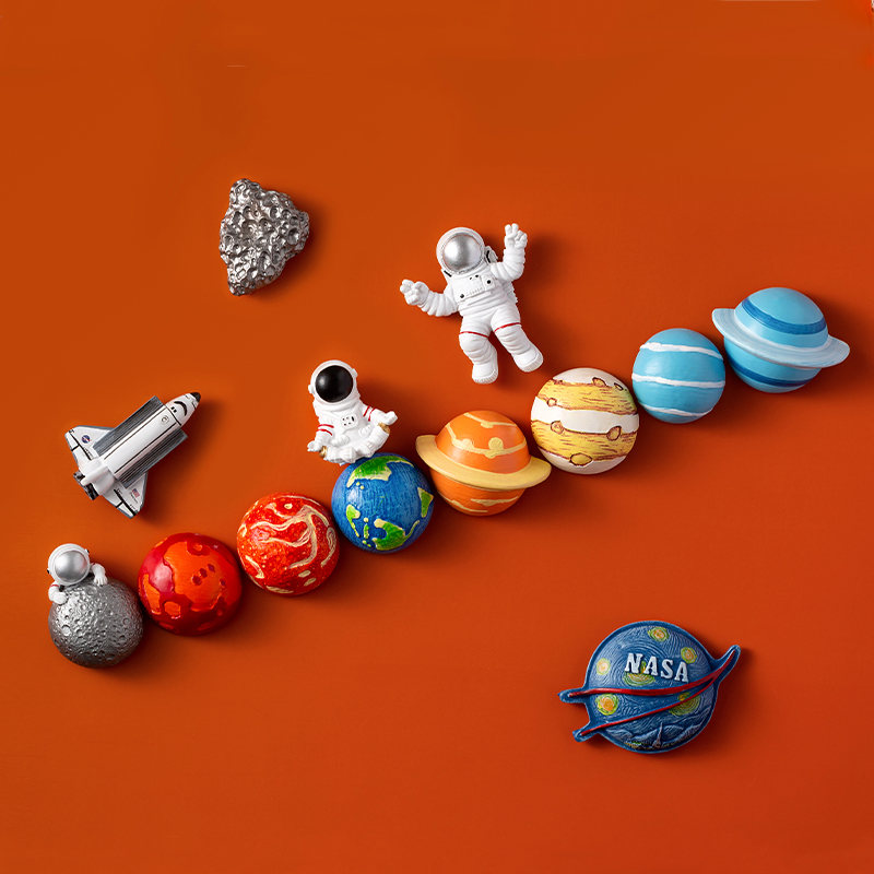 Net Red Planet series astronaut refrigerator sticker tile space shuttle NASA personality creative magnetic magnet light luxury