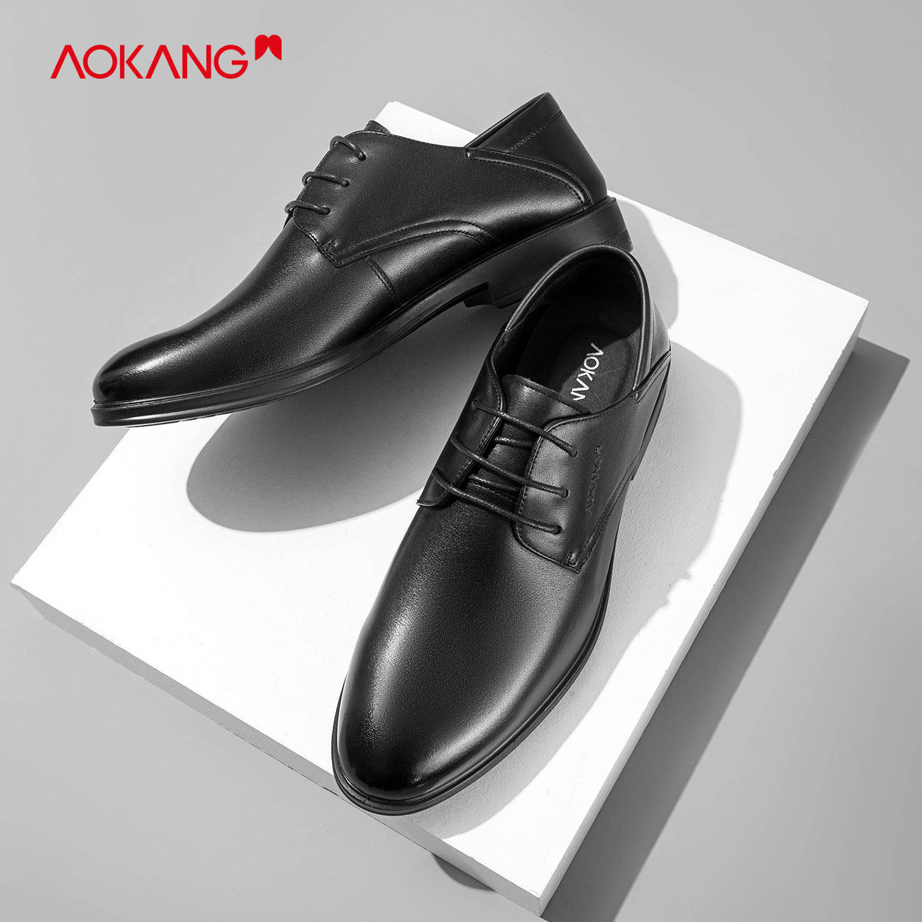 (HQ Straight Hair) Ocon men's shoes New business Fashion Leather Shoes Office Pointy Cover Foot Wedding Shoes Official Shop