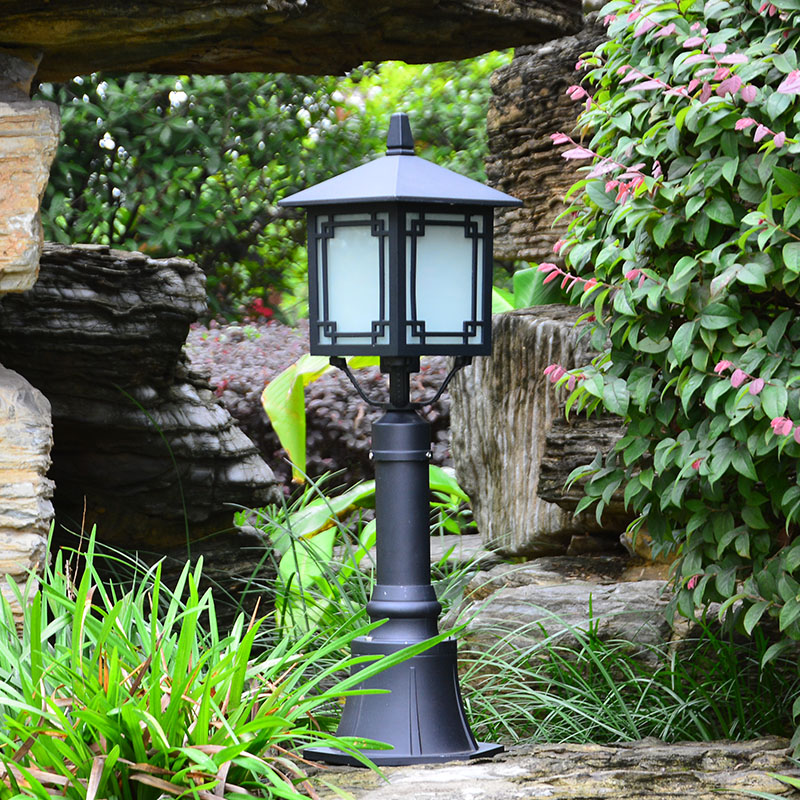 Outdoor waterproof lawn lamp lantern lamp park lawnlightspark lawnlightsAncient single-head column lamp