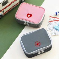 Carry-on Kits In-home Travel Pharmaceuticals Containing Packs Eye-catching First Aid Kits Miscellaneous Makeup Collection Bags Small Customised Logo