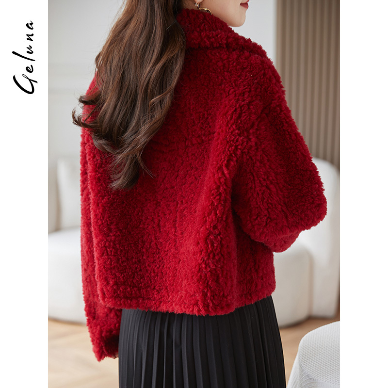 2024 New Red Shearling Short Coat Autumn and Winter High-End Women's Clothing Haining Fur Granular Velvet Coat