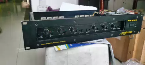 Musica Pro EC23 MK3 Британское частотное отделение частот. Эта машина очень дорогая.