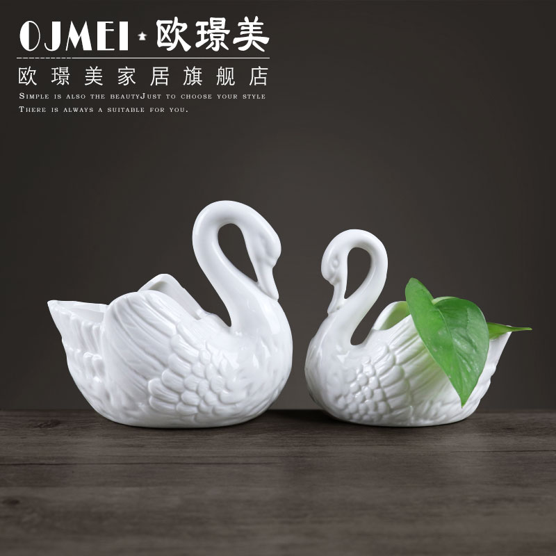 Nordic home briefs Swan Ceramic Pendulum decorated Living room Desktop Ornament Candle Terrace Floral fish tank Decorative Small Furnishing