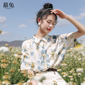 Ins Hong Kong style chiffon short-sleeved flower shirt thin section female 2023 summer new design sense niche loose chic top