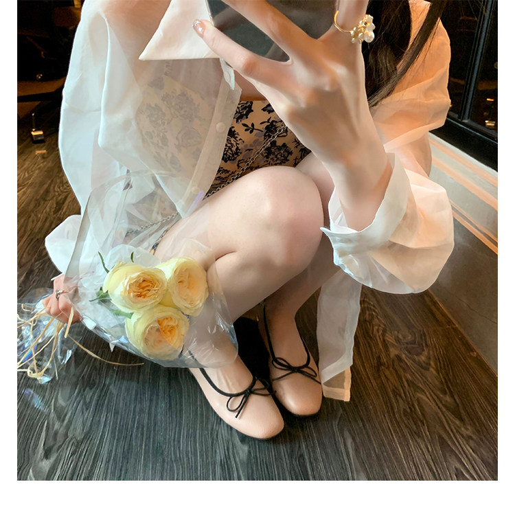 Giày búp bê nữ mũi vuông cổ nông đế bệt mềm, thắt nơ dịu dàng, chất liệu da cừu — Màu trà sữa, hàng có sẵn, Màu trắng sữa, hàng có sẵn, Màu xanh sữa, hàng có sẵn chi tiết 44