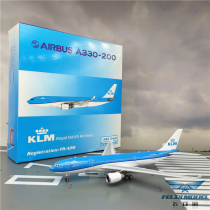 Phoenix 11528 Dutch Royal Air A330-200 PH-AOM 1:400