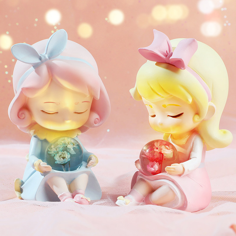 Graduate girlfriend's kindergarten birthday birthday of Valentine's Day gift to give girlfriend walking and practical creativity