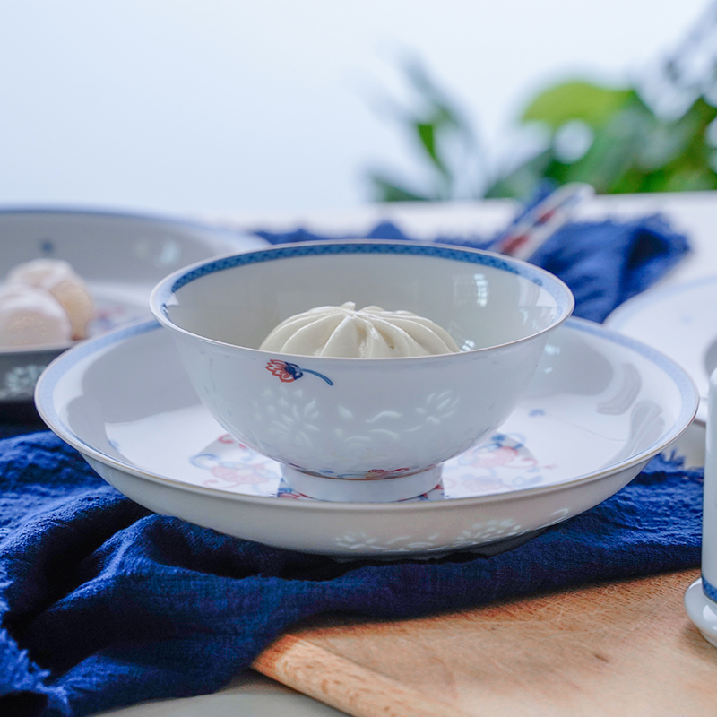 The dishes suit household jobs household jingdezhen ceramic bowl and exquisite porcelain tableware light much cutlery sets a single use