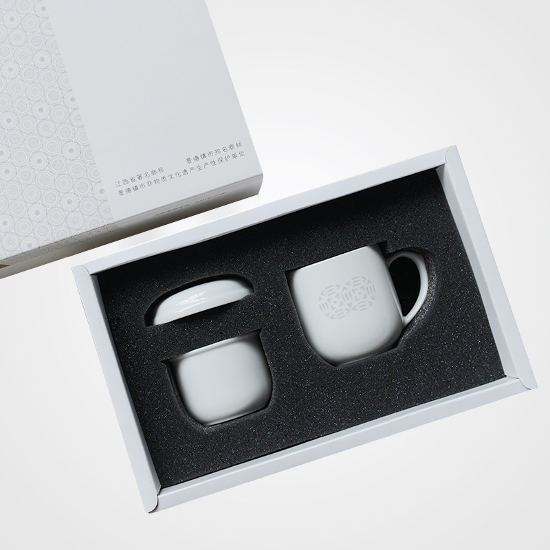 Office town jingdezhen ceramic filter with cover and exquisite tea cup cup household separation white porcelain tea cups