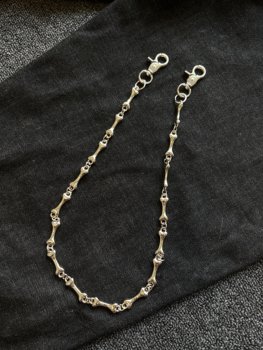 Be careful with cuffs, cleanfit american retro bone pants chain, electroplated metal, ami khaki simple accessories