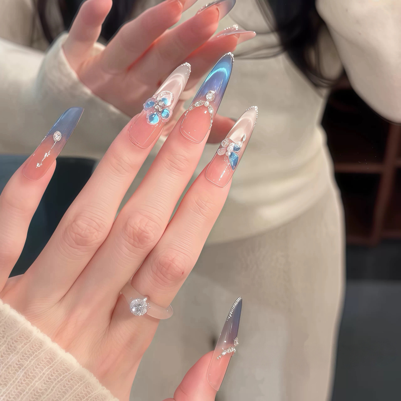 [Lost Fragrance] Purely Handmade Wearable Nails Ice Transparent Blue French Cat Eye Crushed Diamond Butterfly Elegant Whitening Nail Stickers