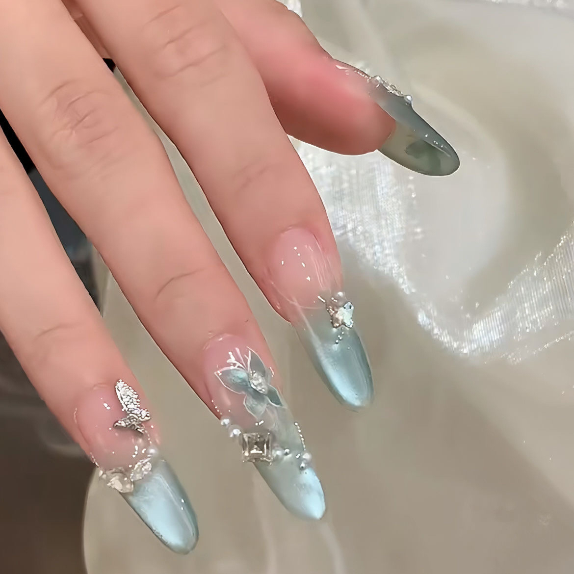 Nail stickers for manicure, removable fake nails for nails, french style