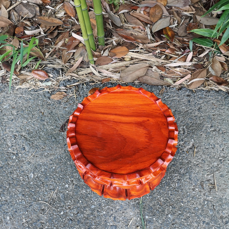 Pianology picking red round solid wood guanyin bodhisattva ocean 's king kong hua limu lotus base wooden Buddha base