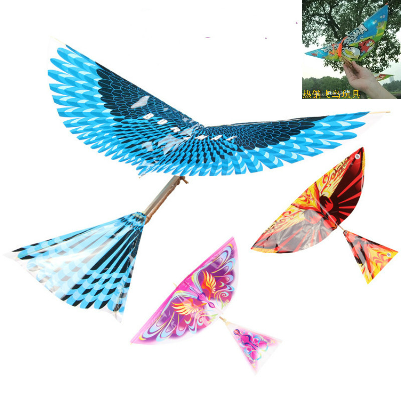 Creative Finished Fly Bird Toy Auspicious Bird Rubber Band Power Fly Bird Square Ground Stall Source Toy Hot Sell 