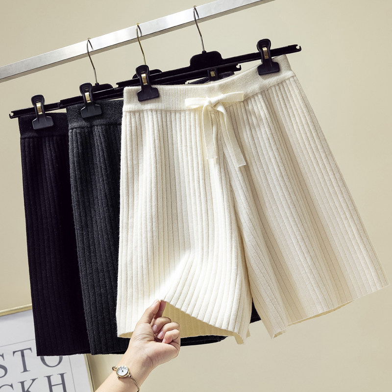 Fall Han Edition with leisure knitting boots and female-style loose waist hair broad leg shorts wear five-pants