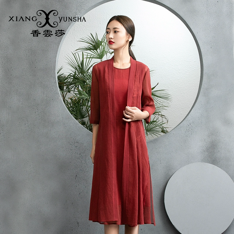 Xiangyunsha mùa xuân và mùa hè phong cách mới lụa đỏ ba phần tư tay áo thời trang khe dâu tằm áo khoác dài của phụ nữ áo khoác trench - Trench Coat