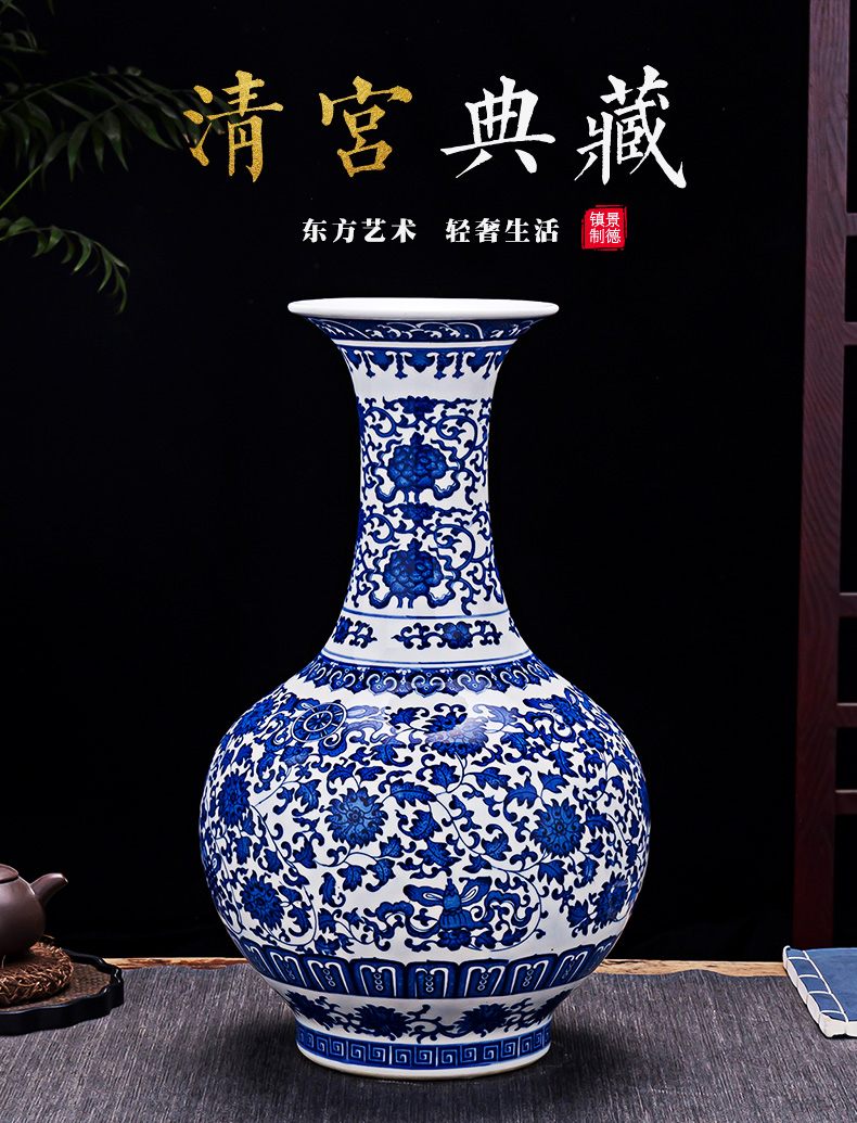 Jingdezhen ceramics archaize large blue and white porcelain vase in the sitting room of the new Chinese style household adornment TV ark, furnishing articles