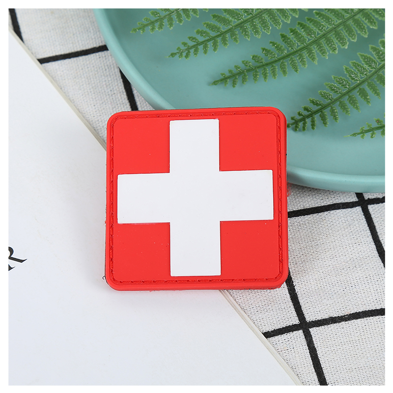 Tactical Soldiers Medical Chapter Outdoor Rescue Red Cross Arm Chapters Ambulance Identification Badge Medical Magic Sticker Cap Badge Breast Badge
