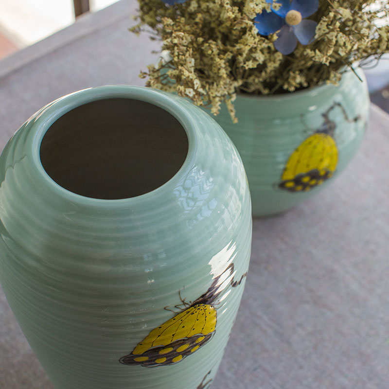 Jingdezhen ceramic vase furnishing articles sitting room furnishing articles furnishing articles new Chinese hand - made vases hydroponic flowers, dried flowers, flower arrangement
