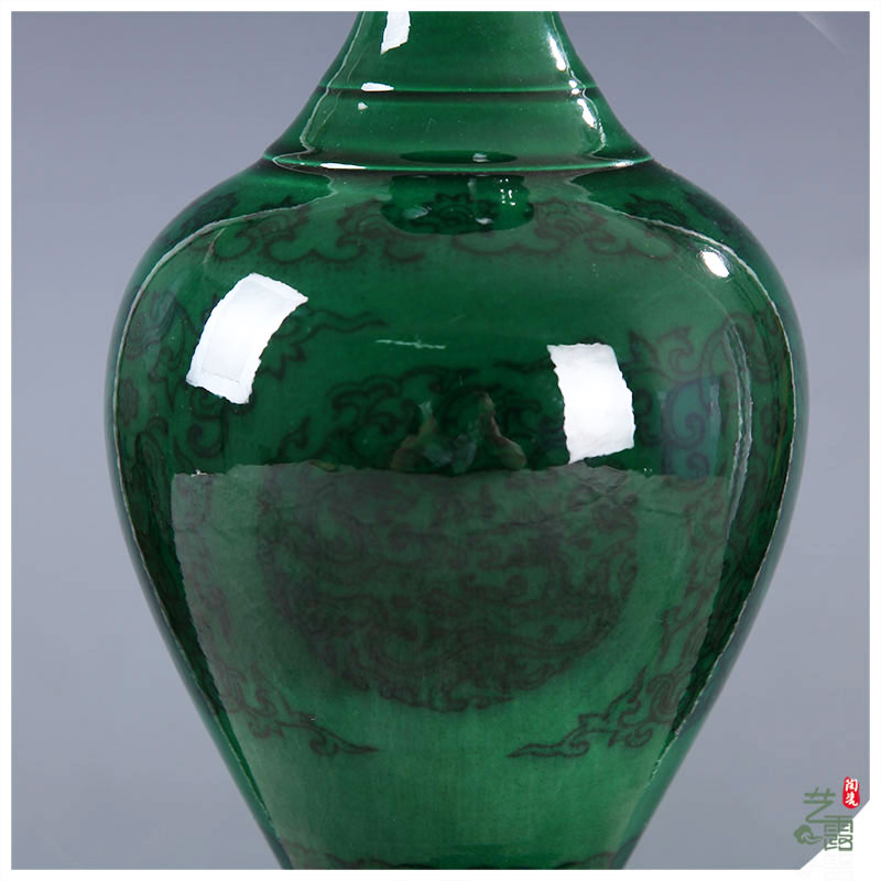 Jingdezhen ceramic glaze jade blue and white porcelain vase furnishing articles antique vase dark grain classical Chinese vase