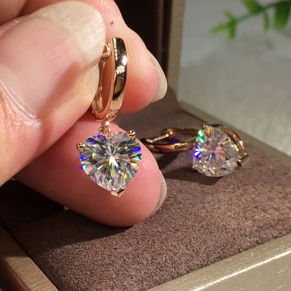 Серьги в форме сердца, золотой проба 750, 3 карата, на заказ