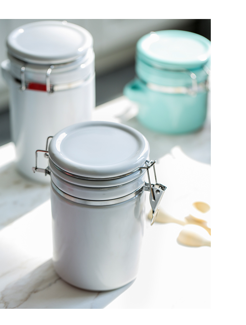 Edge lodge ceramic sealed with cover storage jar sugar tea pot food grains, receive a jar of coffee pot