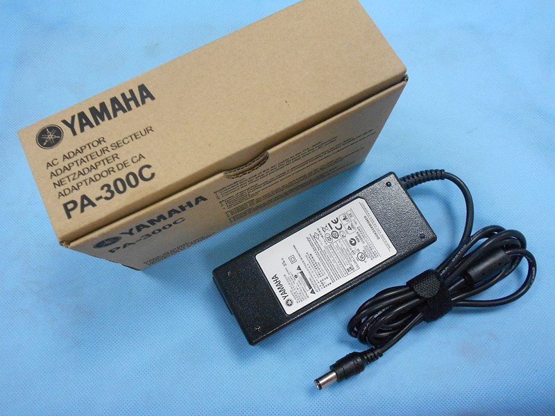 Yamaha Yamaha Electronic Keyboard Pa300 Pa301 Pa300B Pa300C Power Adapter 16V2.4A