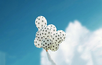 Photography props balloon wedding photos tour Moren series hipster style theme props point balloon Photo Seaside