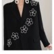 ການອອກແບບສີດໍາ retro pearl suit jacket ສໍາລັບແມ່ຍິງ trendy 2023 ລະດູຫນາວຊຸດເສື້ອວ່າງສະບາຍສໍາລັບແມ່ຍິງ 1106