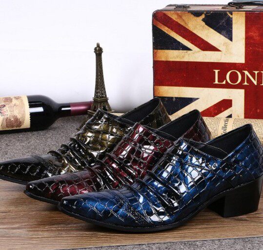 Trendy fashion youth leisuber shoes Han version Inren pointy inner heightening white printed men's single shoe hair stylist genuine leather shoes