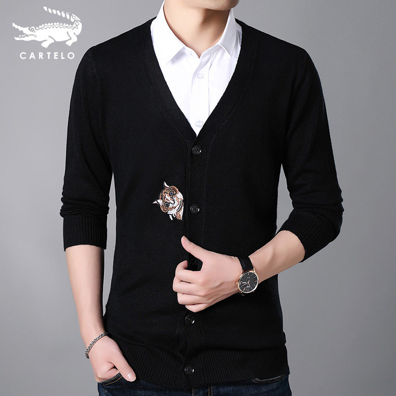 Crocodile knitted cardigan men's spring and autumn new men's outerwear sweater coat Korean version of wool feel bottom line shirt tide