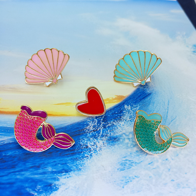 Bản gốc Nhật Bản Red Heart Nàng tiên cá hình quạt Vỏ Shell Drop Dầu Trâm Hợp kim Huy hiệu Kim loại Cổ áo Pin Trang sức ghim cài áo vest