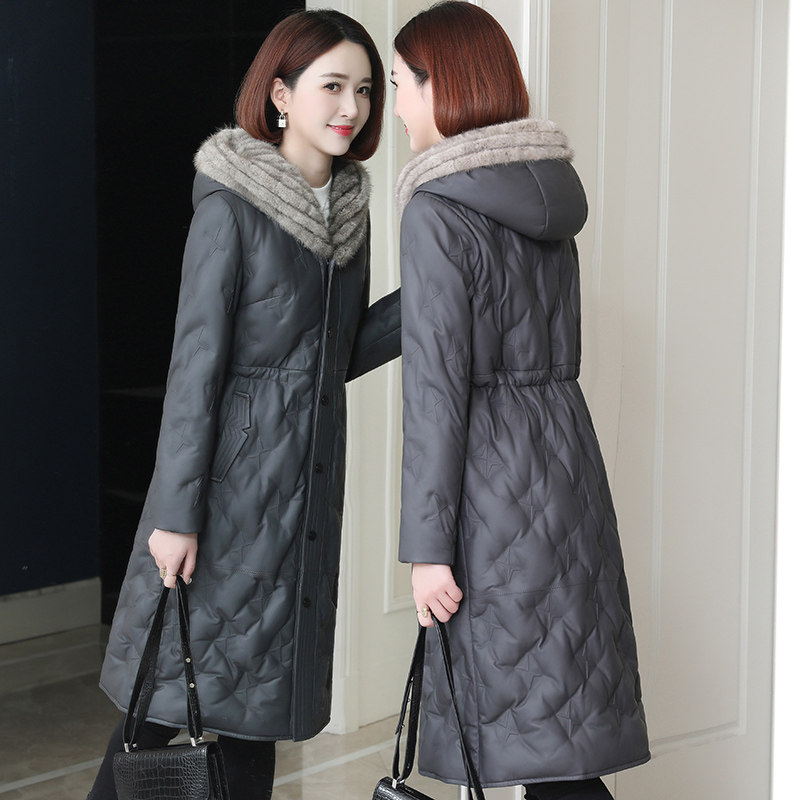 2022 new genuine leather duvet jacket woman with cap embossed leather clothing sheep leather Henning leather grass jacket sashimi 