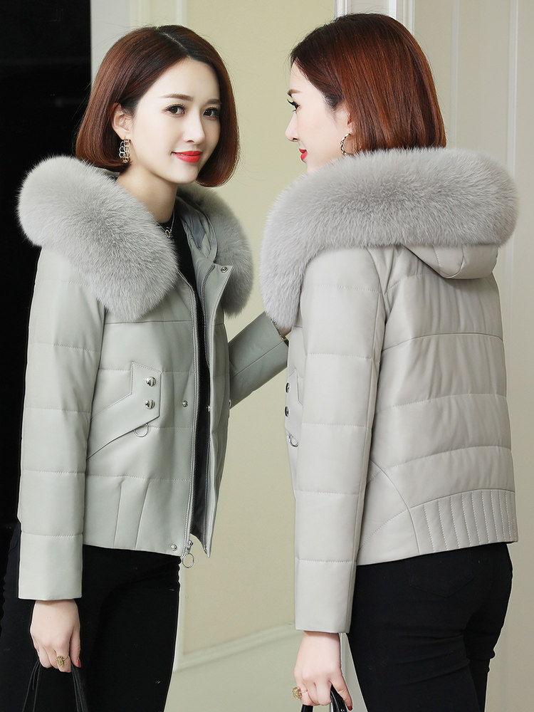 Leather down jacket 2020 winter new sheepskin leather jacket women's short loose Korean version with velvet thickened fur