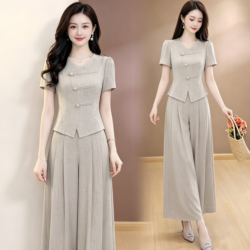 Chinese Style Fashionable Thin and Elegant Age-Reducing Outfit for Women, New Casual and Stylish Versatile Slimming Two-Piece Pants Set