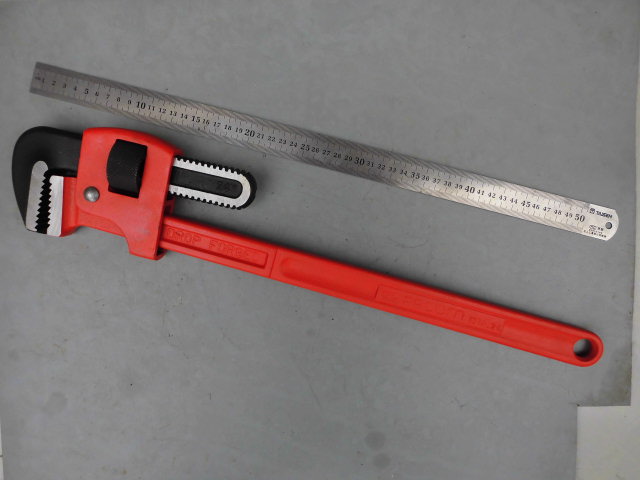 Original imported France FACOM Faken pipe pliers 600MM large pipe pliers 24 inch water heating mounting pliers 131A 24
