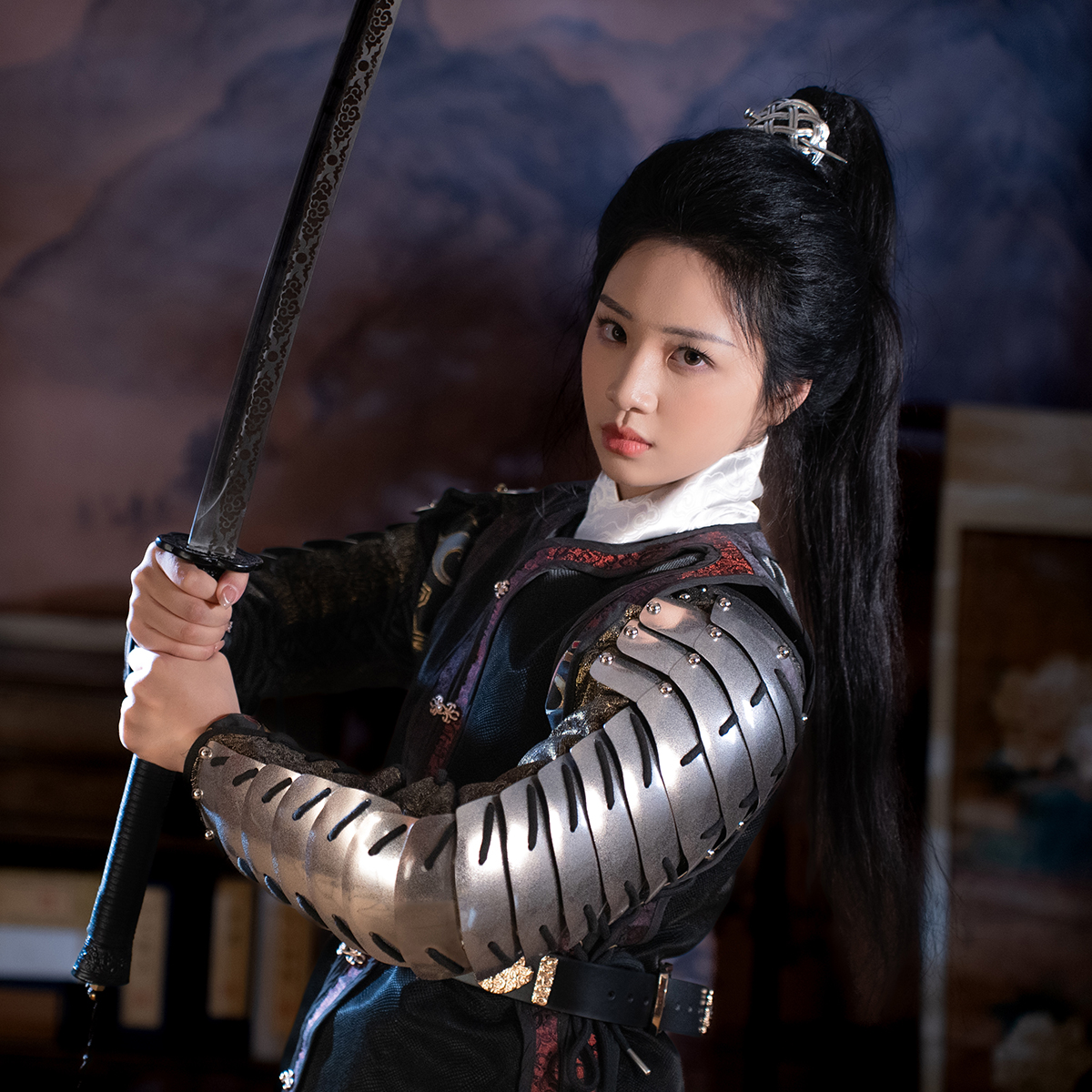 リングアームアーマー、明朝の鎧、ストレートボディアーマー、漢服アクセサリー、男性用トビウオスーツアーマー、腕章、リストバンドを探しています