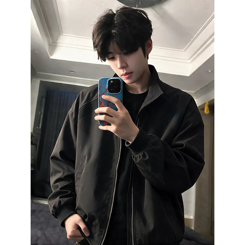 Cleanfit Short Deconstructed Jacket for Men, Autumn Trendy American-Style Pilot Jacket with Stand Collar and Oversized Baseball Jacket Cleanfit Short Deconstructed Jacket for Men, Autumn Trendy American-Style Pilot Jacket with Stand Collar and Oversized Baseball Jacket